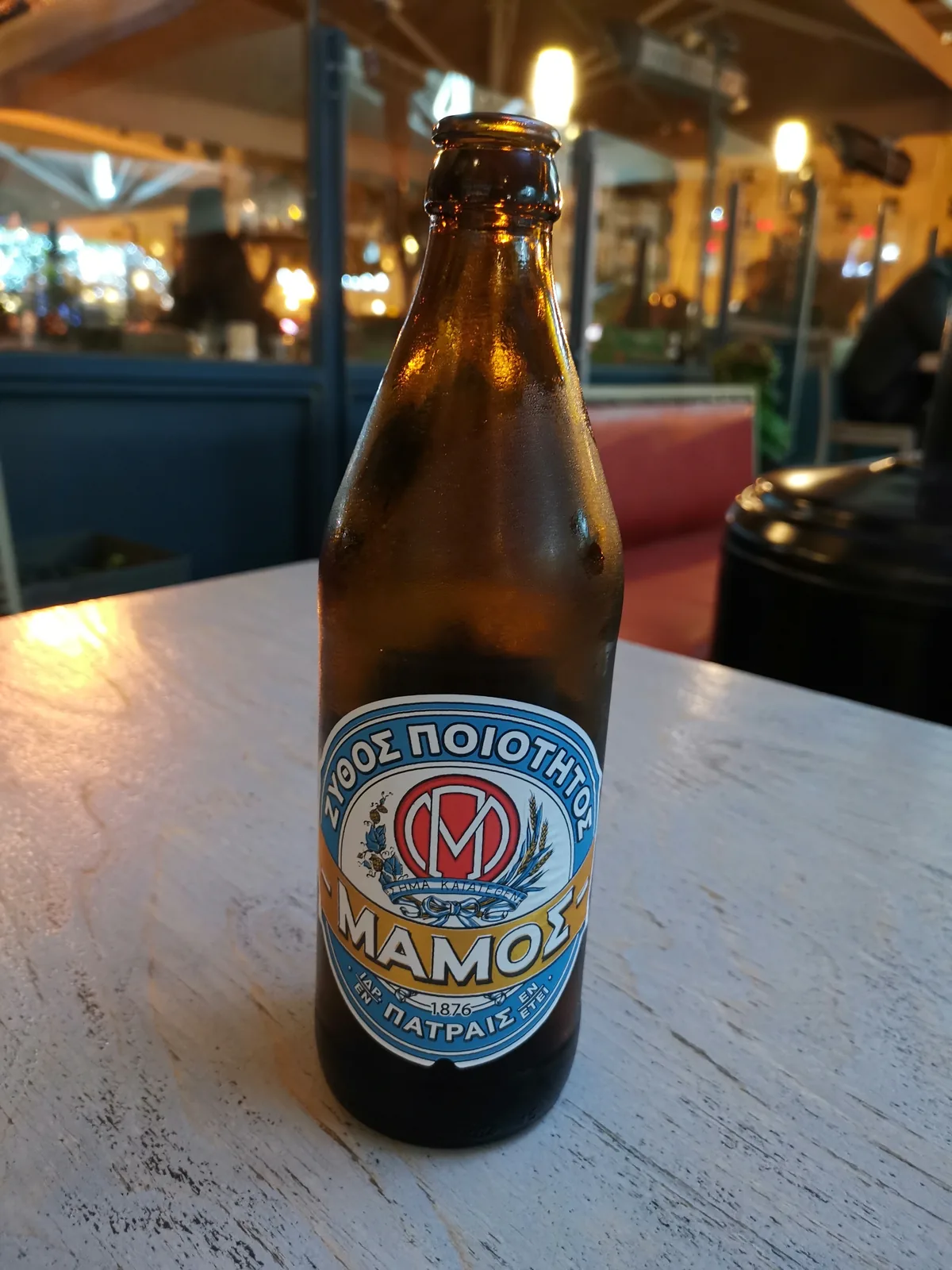 Mamos é uma cerveja grega produzida pela cervejaria de Patras desde 1876, sendo uma das cervejas mais tradicionais e populares da Grécia. Trata-se de uma Pilsner Lager clara e refrescante, com um perfil aromático moderado e sabor equilibrado, típico do estilo. Com graduação alcoólica de 4,7%, é uma cerveja versátil e muito consumida como bebida social na região. Nota no Untappd: 3.5/5.