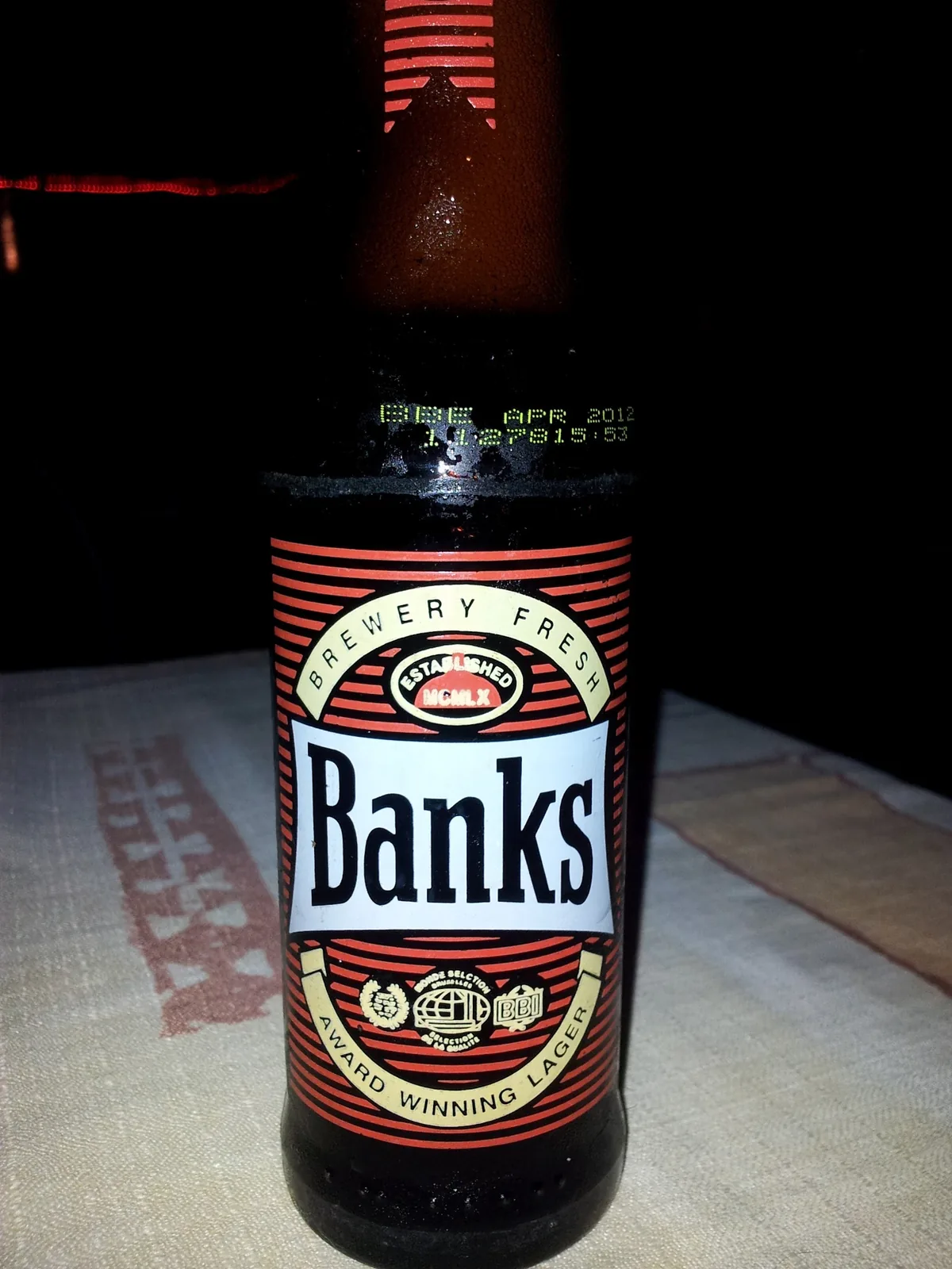 Banks é uma cerveja lager produzida pela Banks DIH Limited, cervejaria sediada em Georgetown, Guiana, com uma história que remonta a décadas na região caribenha. A cerveja é conhecida como um lager refrescante e leve, com perfil suave e equilibrado, características típicas do estilo. É uma cerveja galardonada e amplamente consumida na América do Sul e Caribe, oferecendo um sabor limpo e pouco amargo, ideal para climas tropicais. Nota no Untappd: 3.18/5.